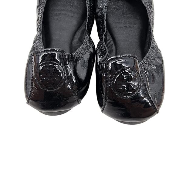 Tory Burch Eddie Black Patent Naplak Ballet Flat Cushion Leather Shoes Size 5.5 - Picture 4 of 7